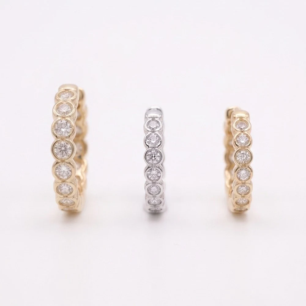 Trio argola tipo huggie cravejada, foto 1